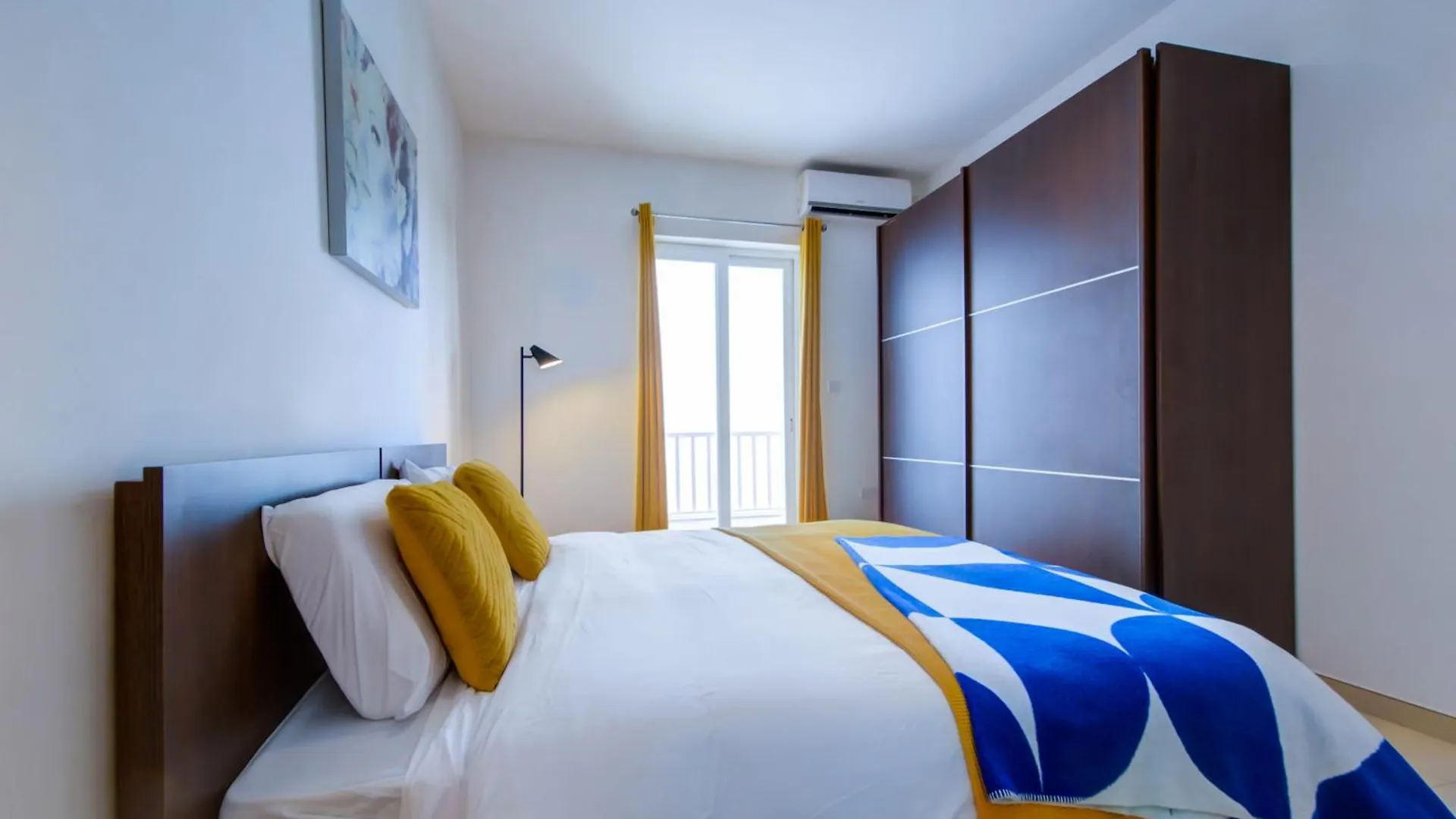 Prime Location, Modern Apartment In St Julian'S, Paceville, Apt 8 By Vaganza San Ġiljan